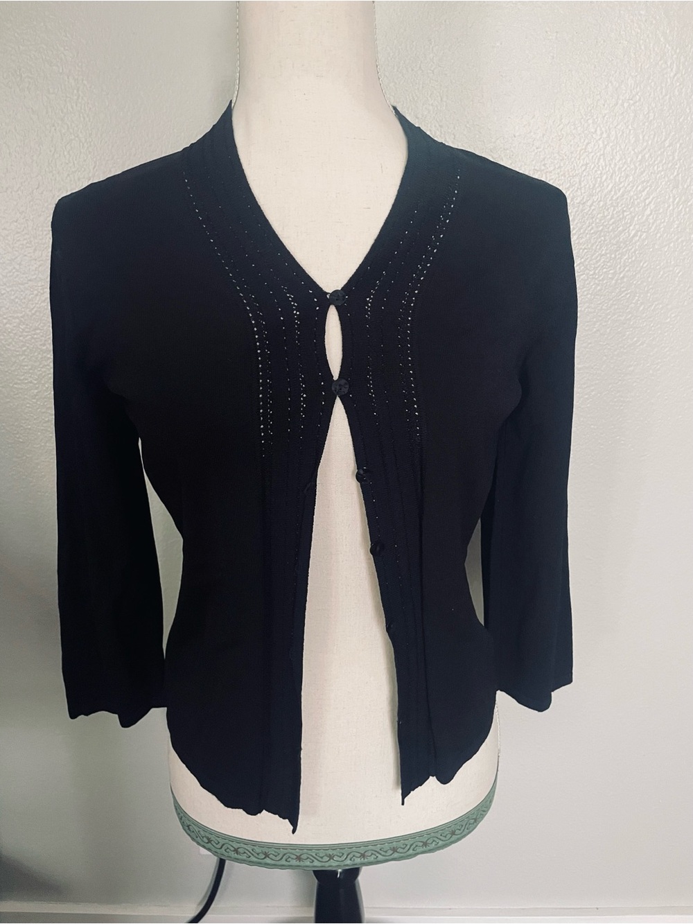 Doncaster Vintage viscose button down black sweater black 3/4 sleeves pointelle